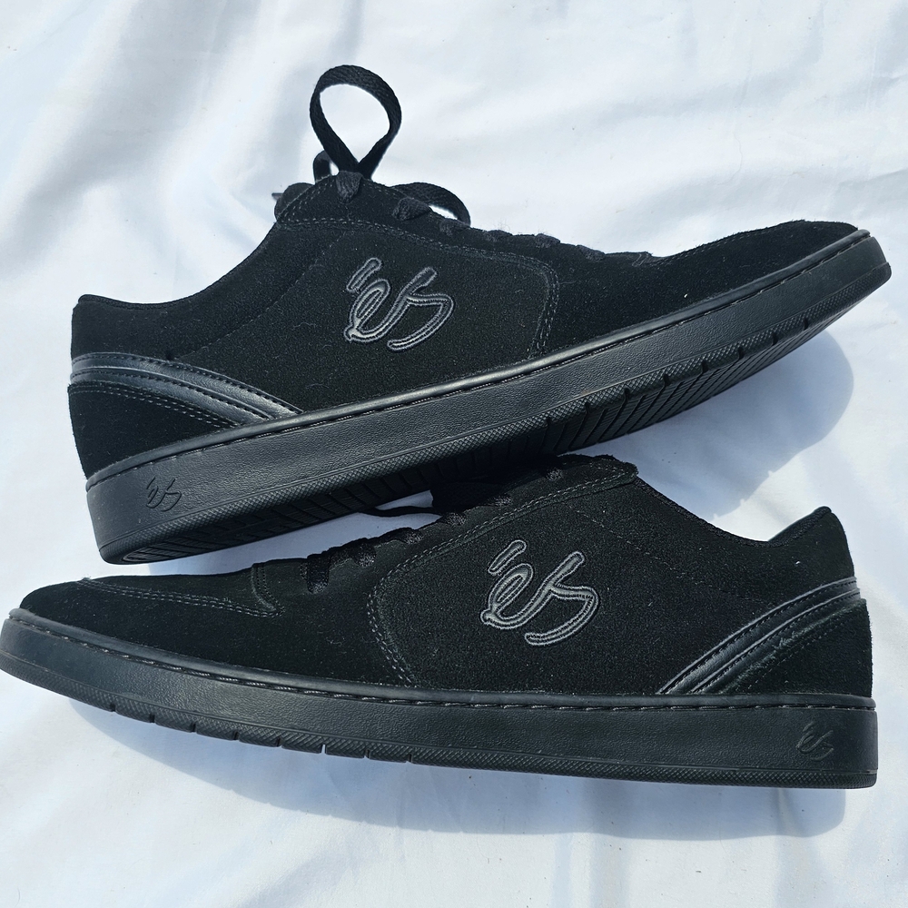 eos Black Men's Sneakers